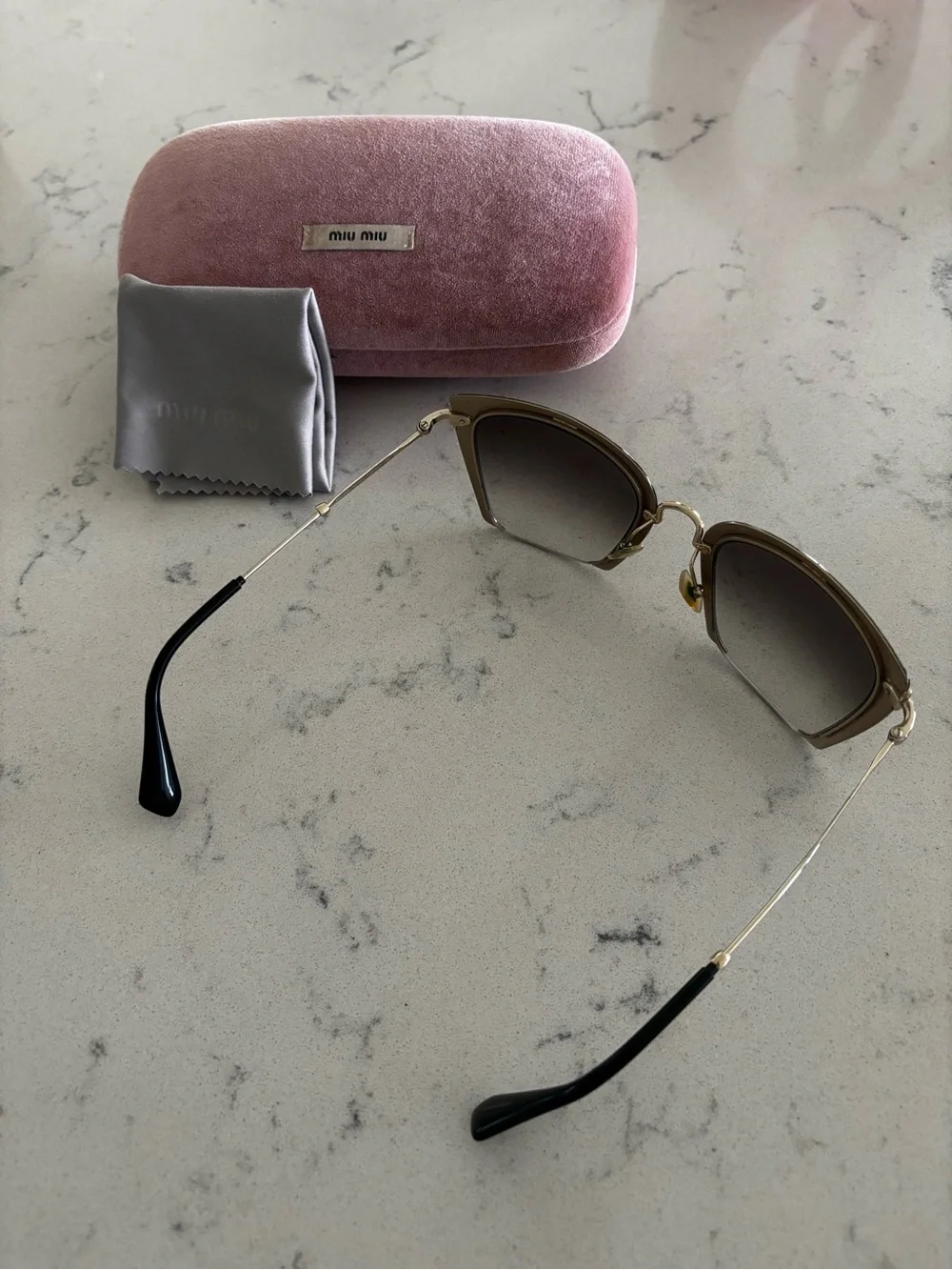 Authentic Miu Miu MU 52RS Womens Sunglasses semi-rimless square frame